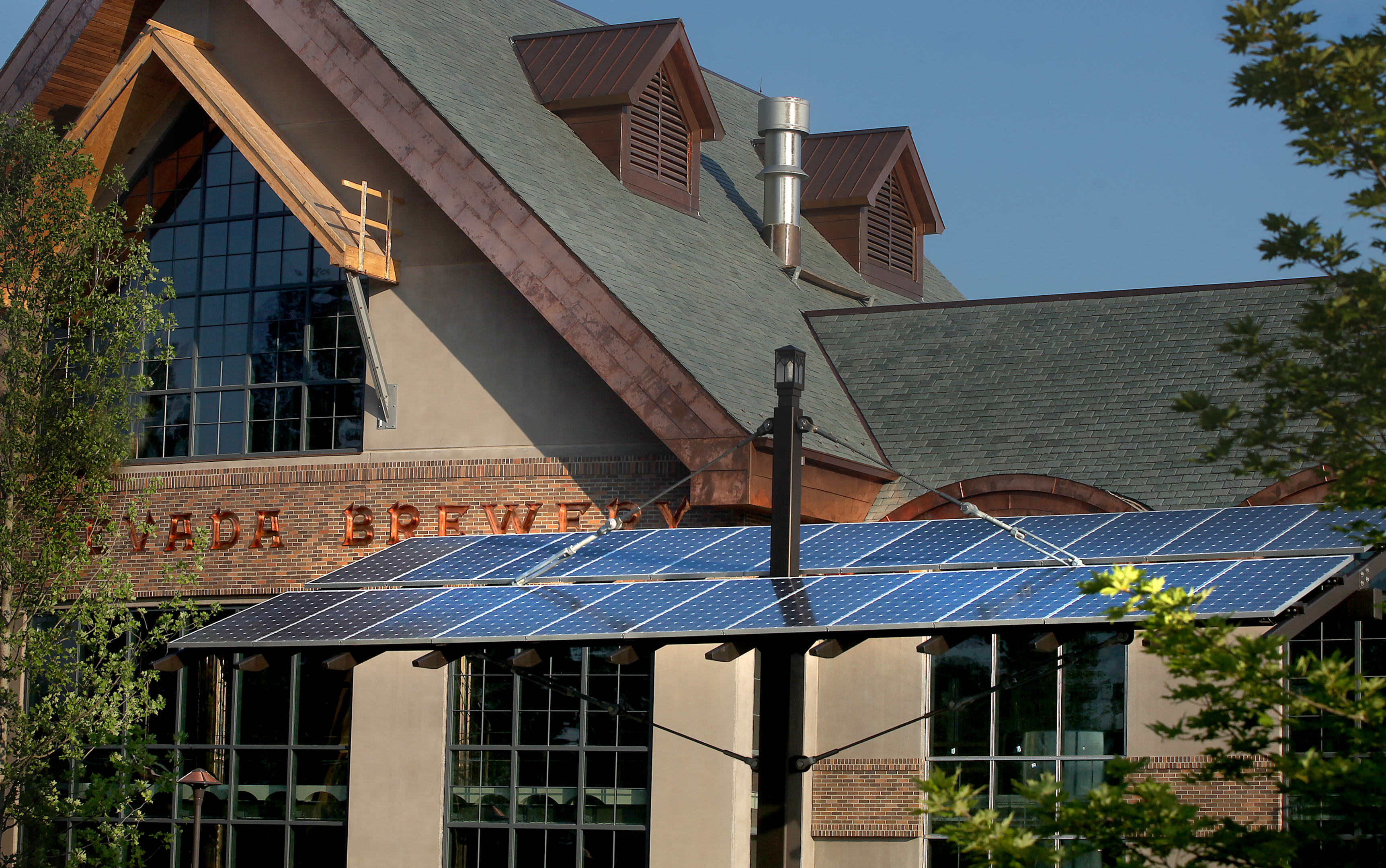 Solar panels at Sierra Nevada Brewing in Mills River, NC. Installed by Sundance Power Systems